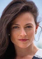 Lara Pulver