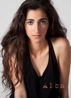 Alba Flores