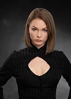 Maia Thron