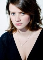 Pauline Etienne