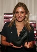 Tara Holt