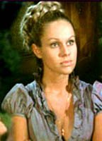 Suzanna Leigh