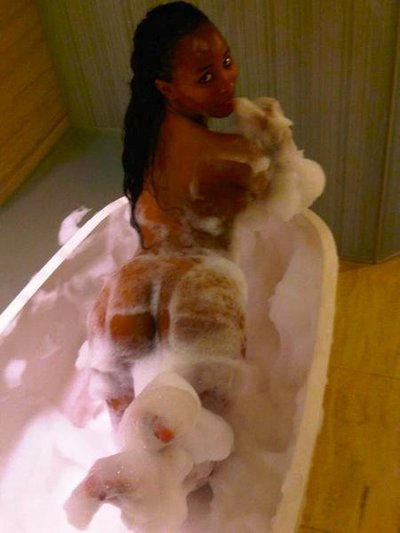 Khanyi Mbau