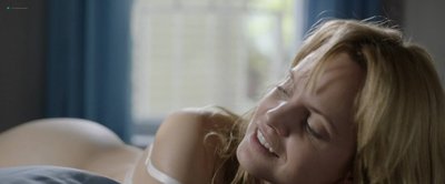 Mena Suvari