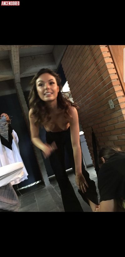 Isis Valverde