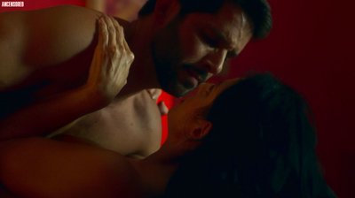 Aislinn Derbez