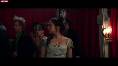 Bel Powley