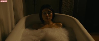 Daniella Pineda