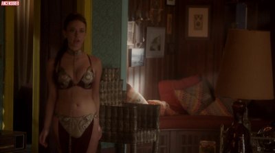 Stella Maeve