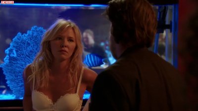 Kelli Giddish