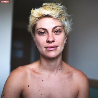 Lana Rhodes