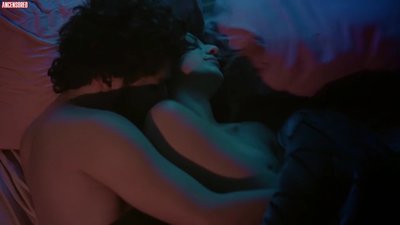 Джулия Уро (Giulia Ouro)