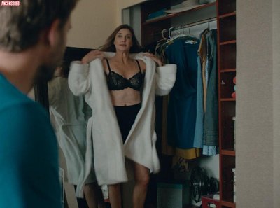 Brenda Strong