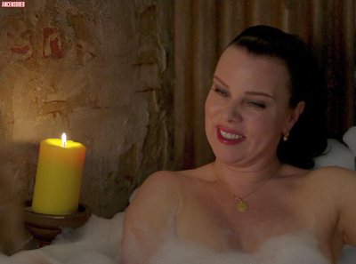 Debi Mazar