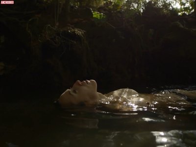 Хавьера Валенсуэла (Javiera Valenzuela)