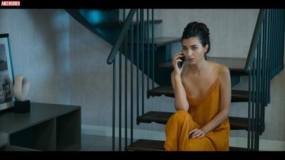 Tuba Büyüküstün