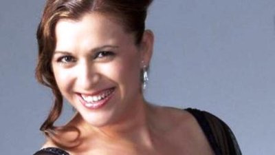 Amparo Navarro