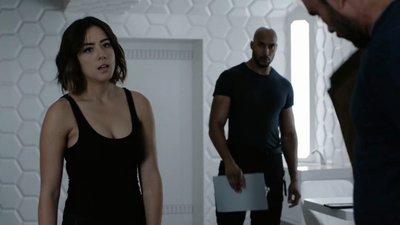 Chloe Bennet