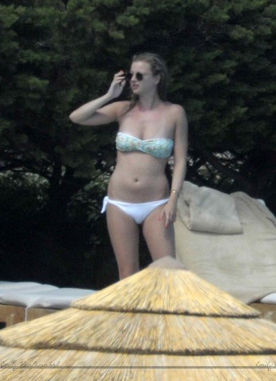 Emily VanCamp