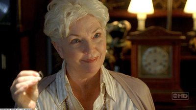 Fionnula Flanagan