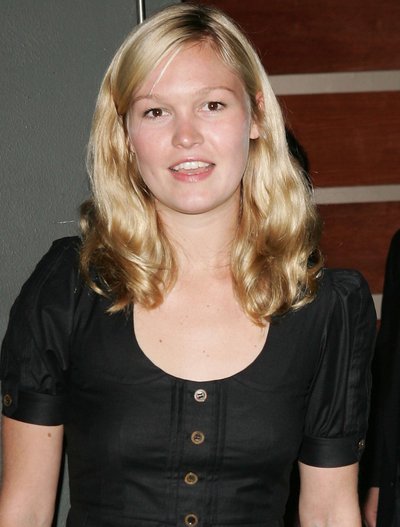 Julia Stiles