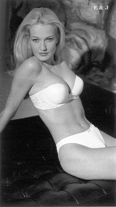 Karen Mulder