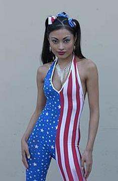 Kira Clavell