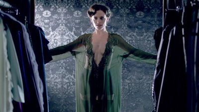 Lara Pulver