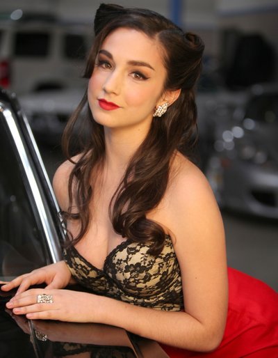 Молли Эфраим (Molly Ephraim)