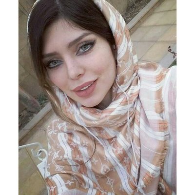 Niloufar behboudi