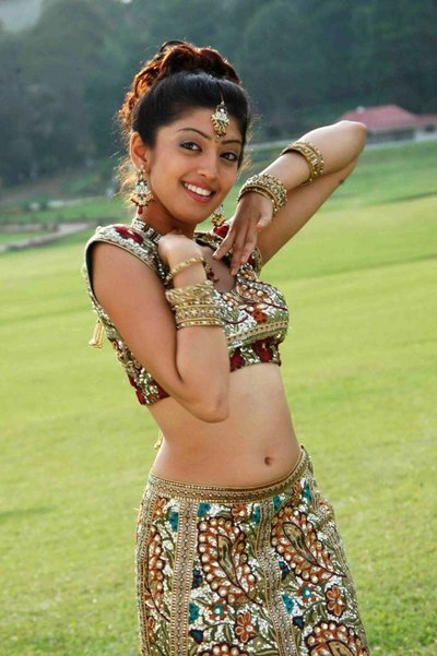 пранита (pranitha)