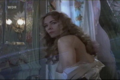 Theresa Russell