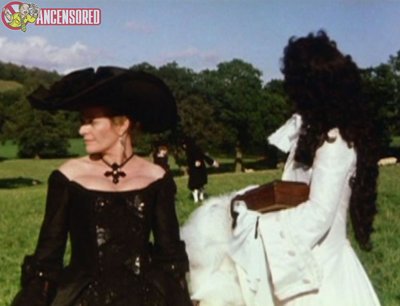 Janet Suzman